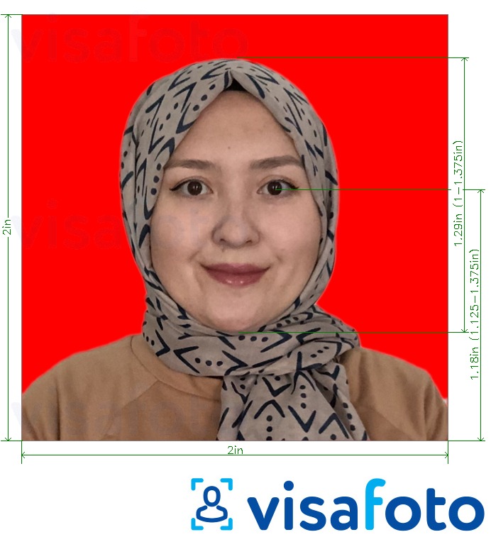 Индонезия төлқұжаты 51x51 мм (2x2 дюйм) қызыл фон үшін нақты мөлшер өлшемі бар фото үлгісі